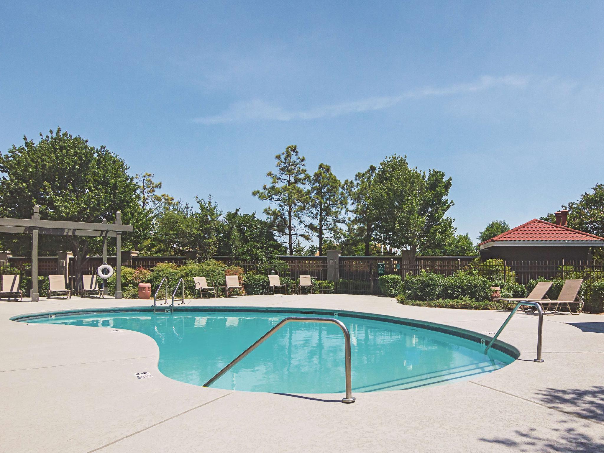 Hotel La Quinta By Wyndham Atlanta Alpharetta Exterior foto